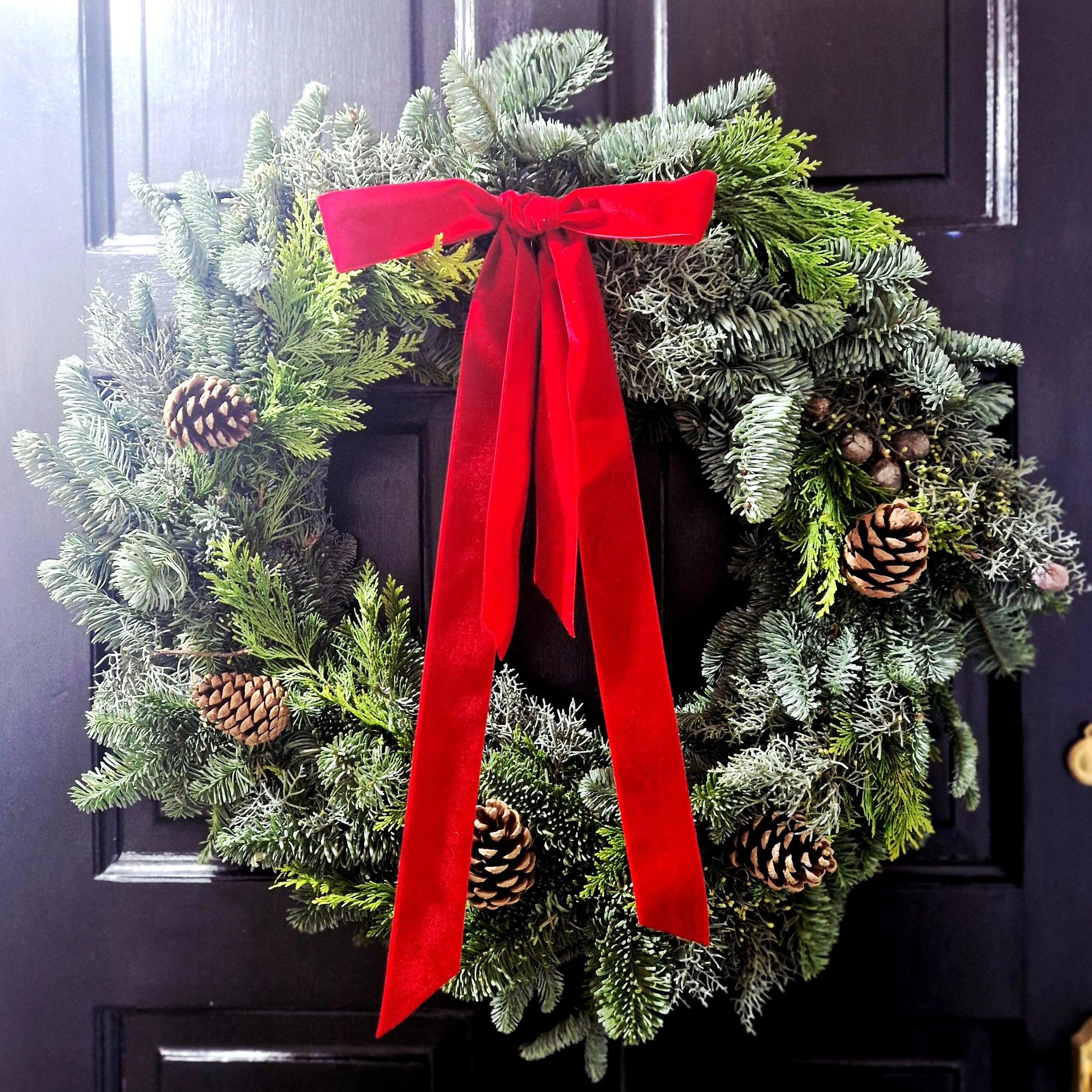 Deck the Halls - Fresh Foliage Wreath