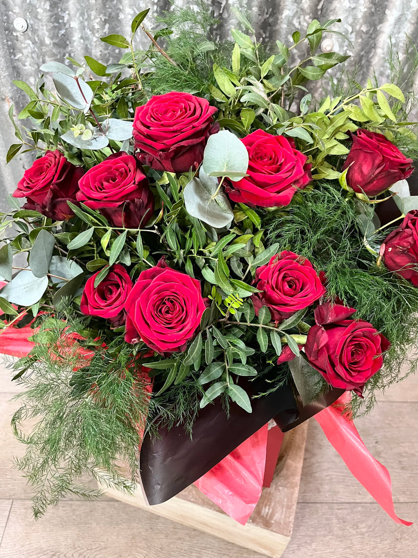 Classic Luxury Red Roses