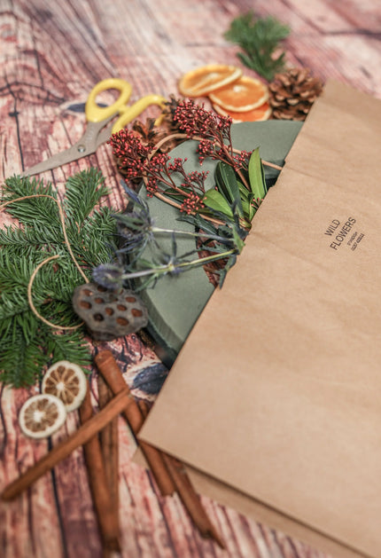 Make it at Home - Luxury Christmas Door Wreath Making Kit